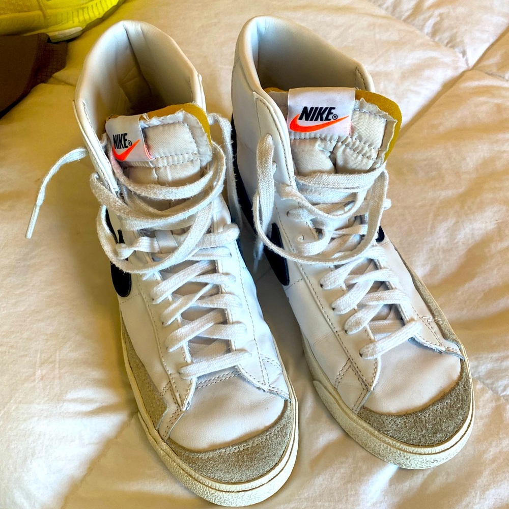 Blazer Mid '77 High Top Sneaker
